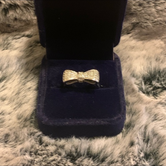 ❤️Exquisite Silver Fashion Bow Ring in Size 8 and 9❤️ - Picture 5 of 7